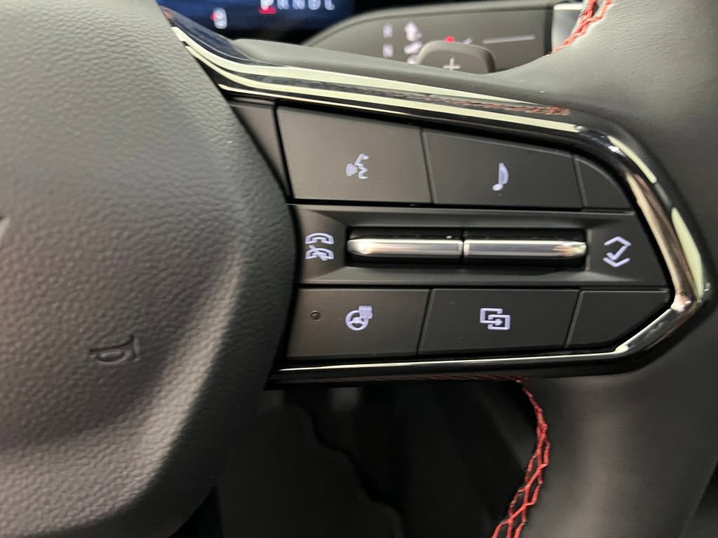 New 2027 Chevrolet Equinox RS w/ Convenience Package III FWD image 16