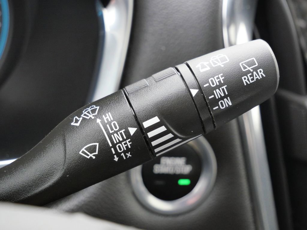 Used 2023 Chevrolet Traverse RS image 48