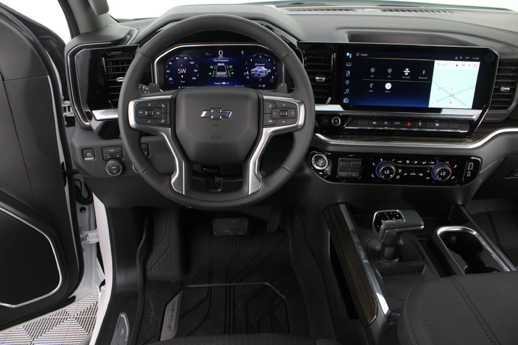 New 2026 Chevrolet Silverado 1500 RST w/ Redline Edition AWD/4WD image 10