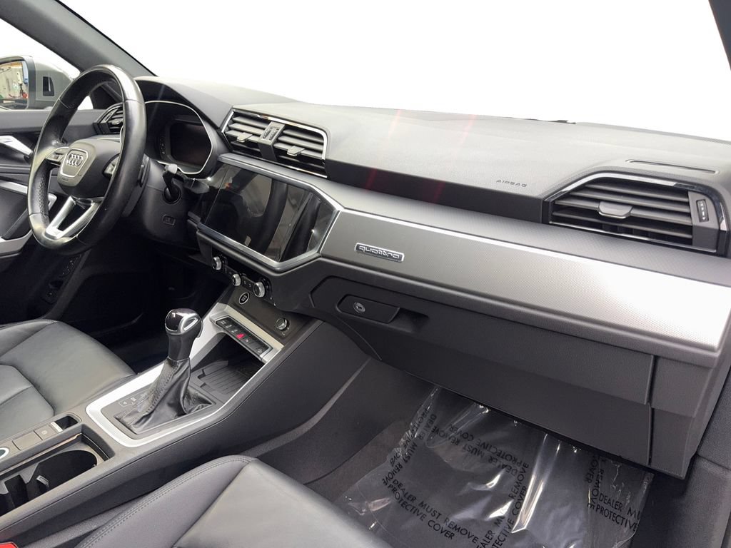 Used 2024 Audi Q3 2.0T Premium AWD/4WD image 53