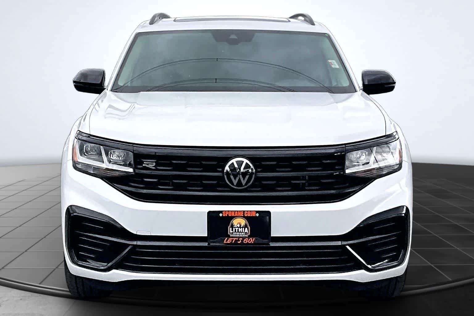 Used 2023 Volkswagen Atlas SEL R-Line AWD/4WD image 6