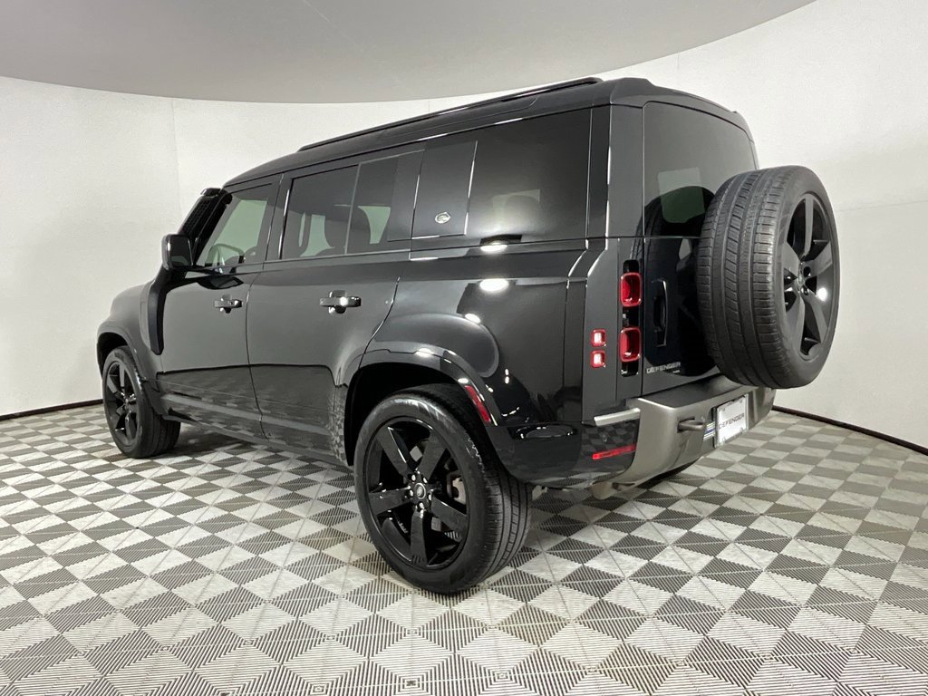 Certified 2023 Land Rover Defender 110 X-Dynamic SE image 3