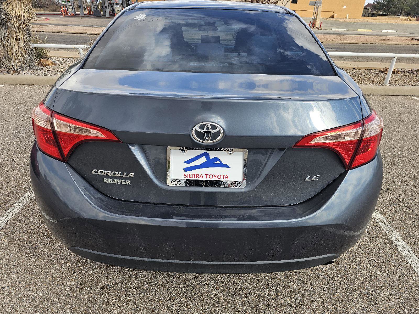 Used 2018 Toyota Corolla LE image 4
