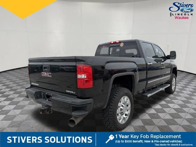 Used 2018 GMC Sierra 2500 Denali w/ Duramax Plus Package AWD/4WD image 7