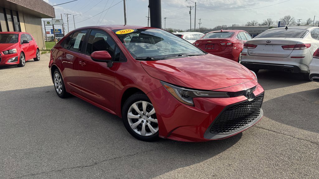 Used 2020 Toyota Corolla LE image 2