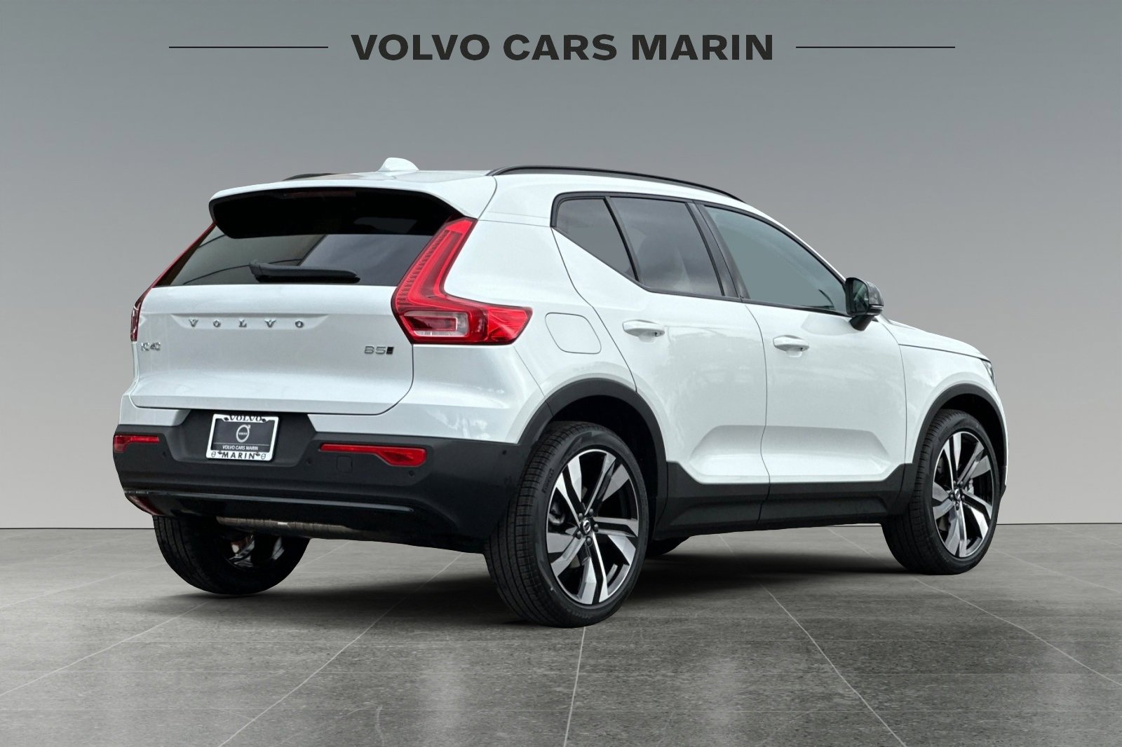 New 2026 Volvo XC40 B5 Ultra w/ Climate Package image 2