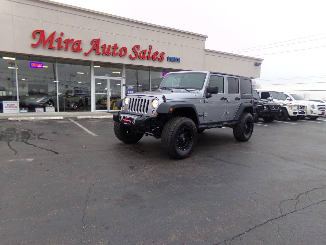 Used 2014 Jeep Wrangler Unlimited Sport w/ Quick Order Package 24S AWD/4WD image 2
