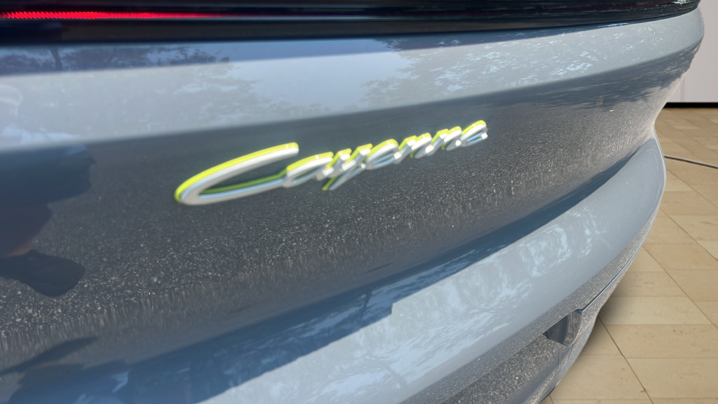 New 2026 Porsche Cayenne E-Hybrid Coupe AWD/4WD image 13