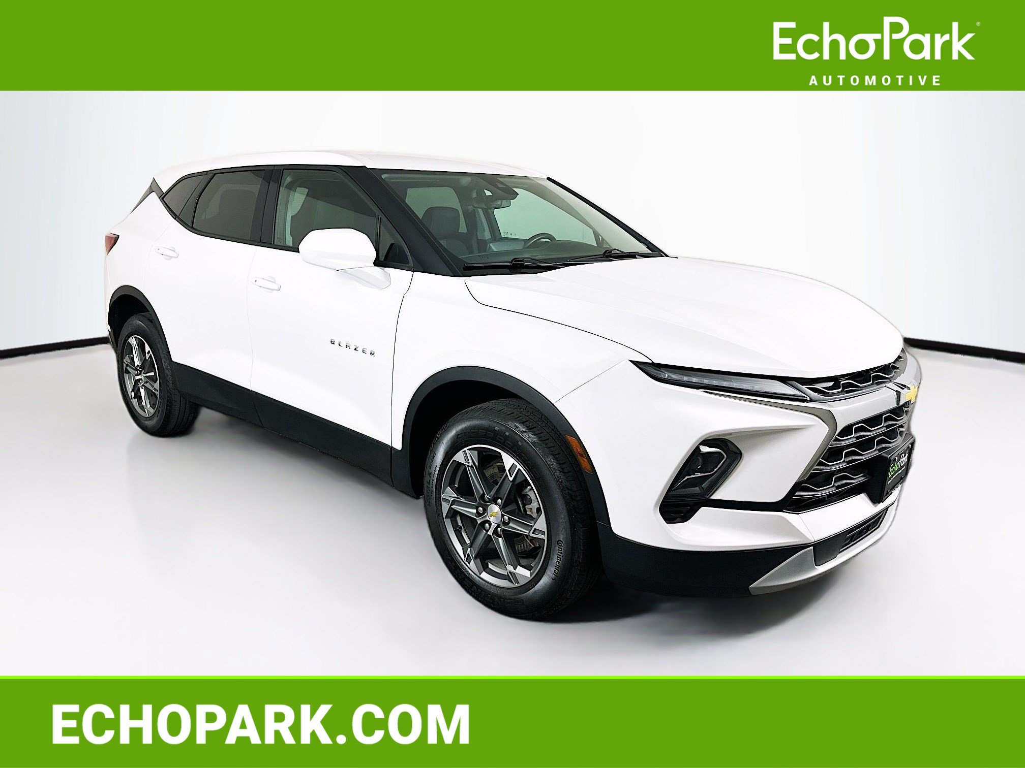 Used 2023 Chevrolet Blazer LT FWD image 1