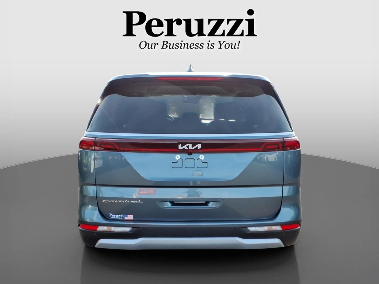 Used 2022 Kia Carnival EX FWD image 4
