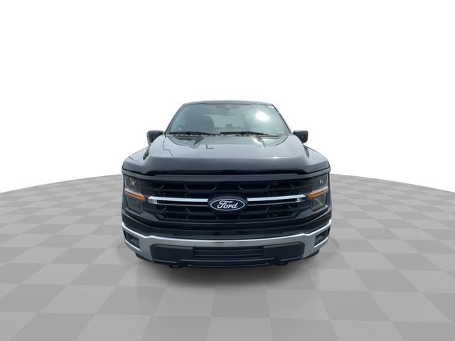 Used 2025 Ford F150 XLT w/ Equipment Group 301A Standard AWD/4WD image 3