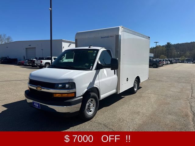 New 2026 Chevrolet Express 3500 w/ Power Convenience Package RWD 360° Tour