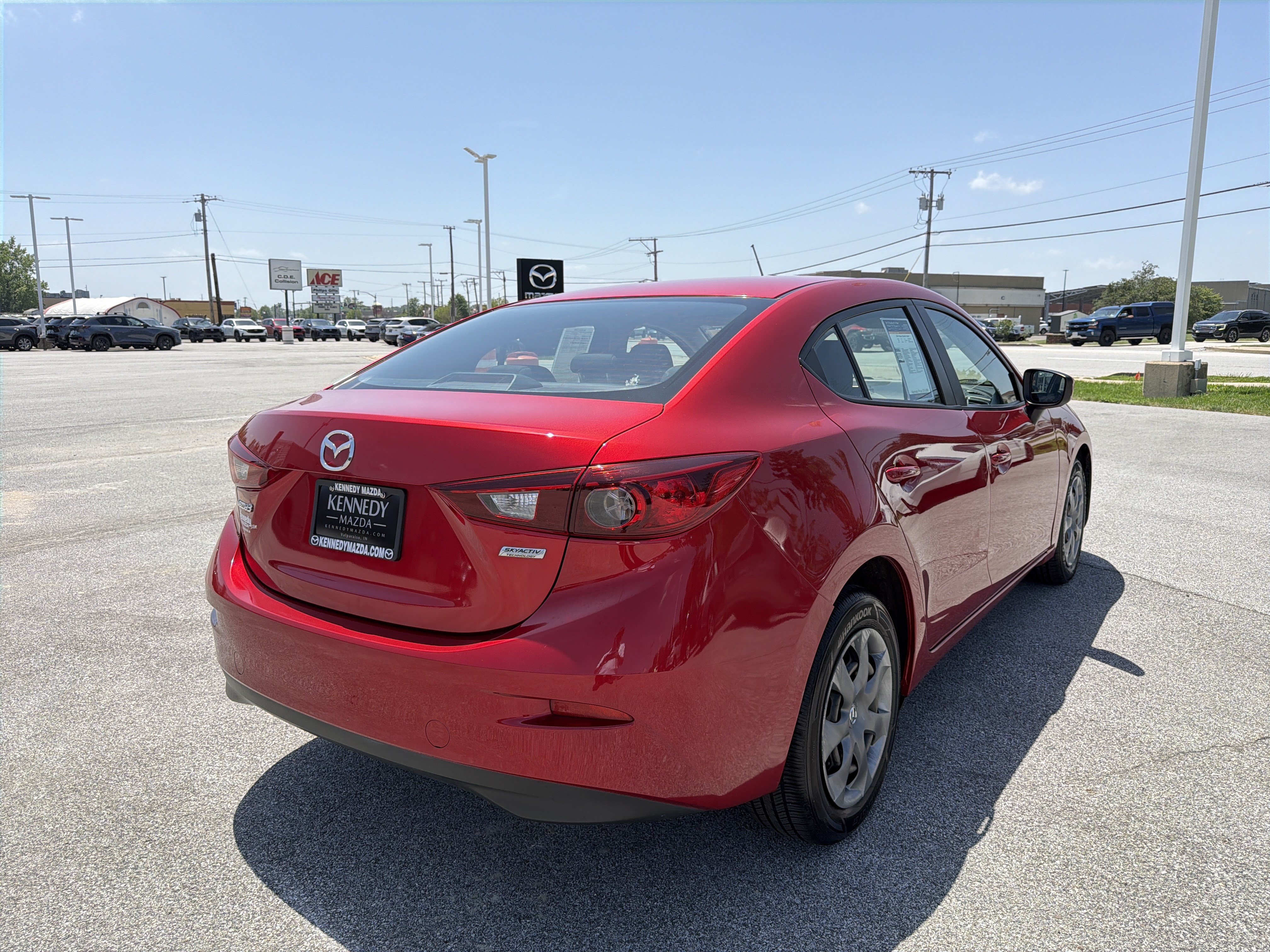 Used 2014 MAZDA MAZDA3 i Sport FWD image 3