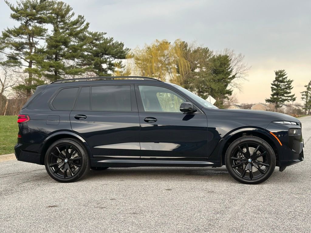 Certified 2025 BMW X7 M60i AWD/4WD image 10
