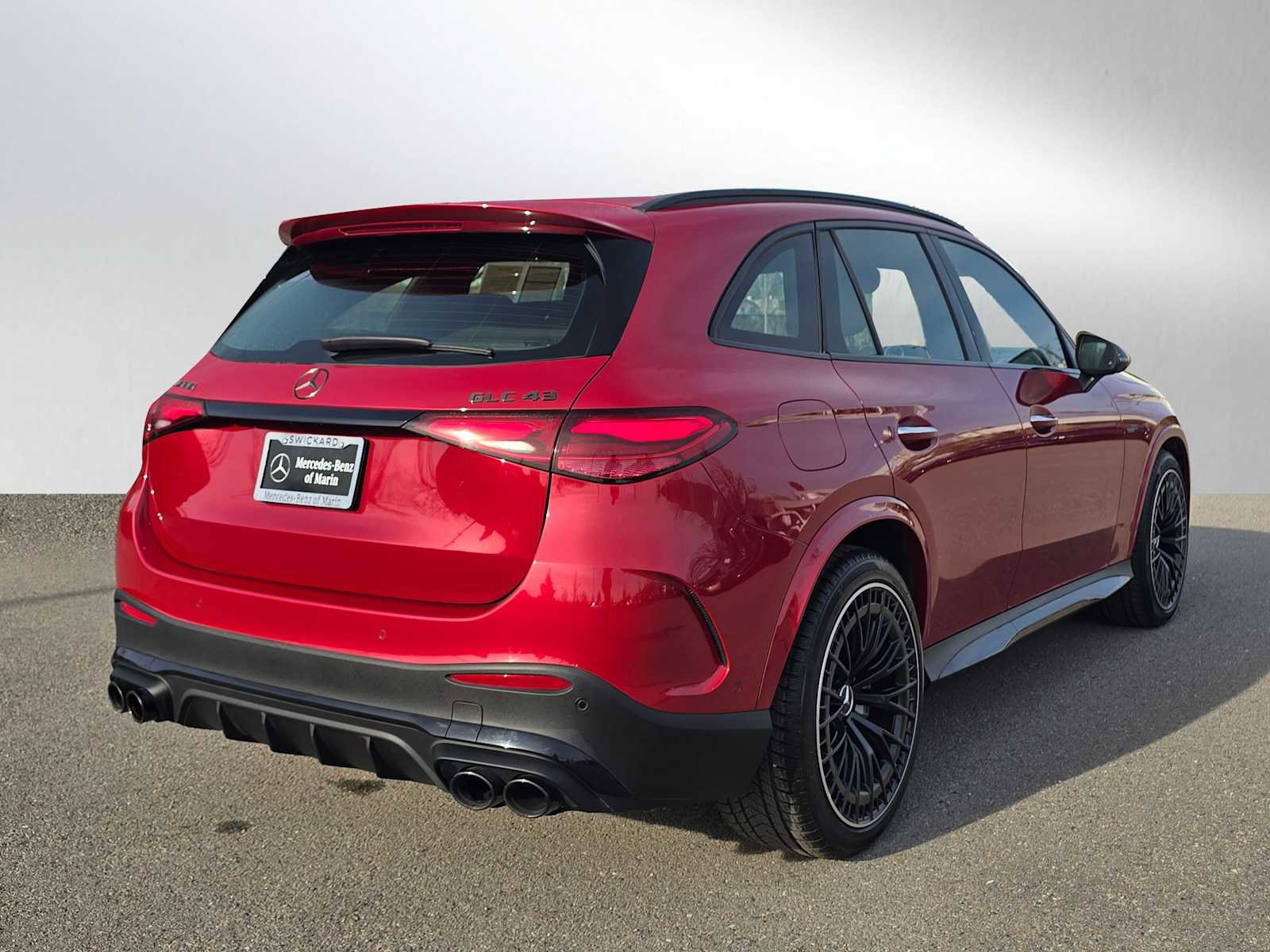 Used 2024 Mercedes-Benz GLC 43 AMG 4MATIC image 3