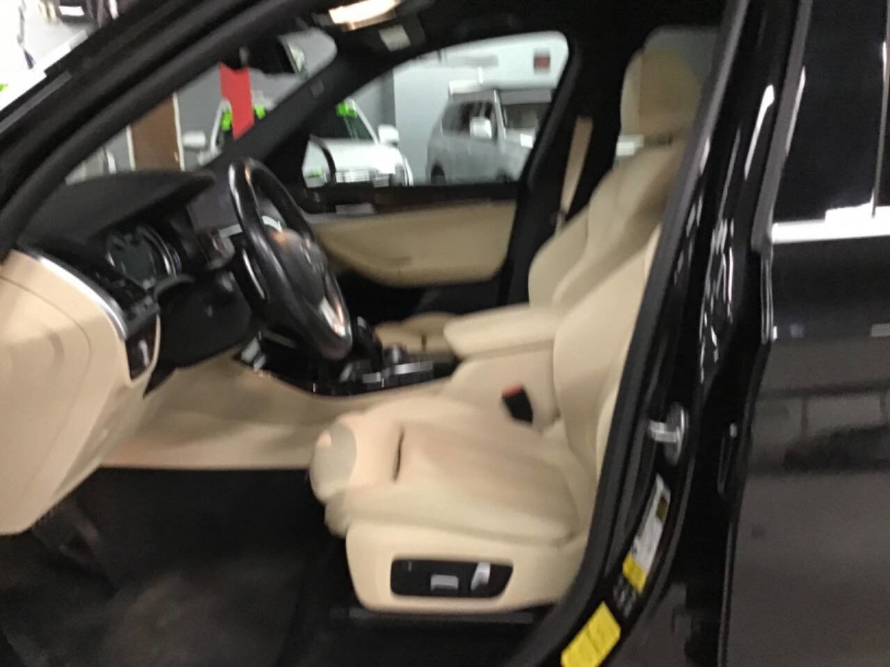 Used 2019 BMW X3 xDrive30i w/ Driving Assistance Package image 11