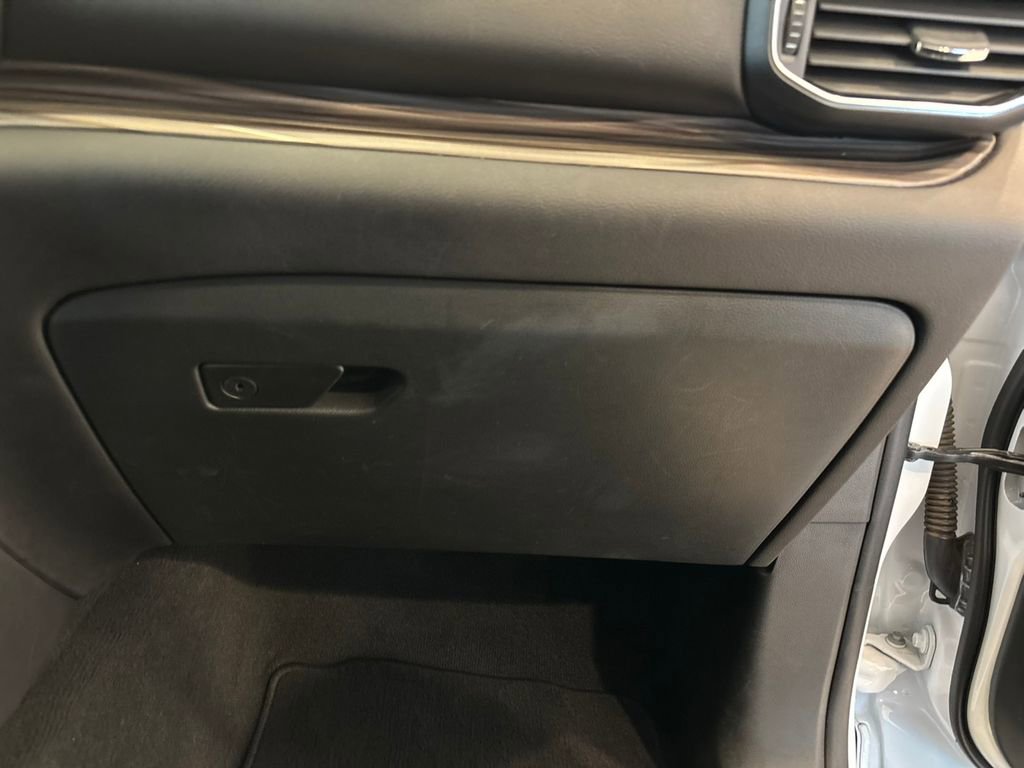 Used 2023 Ford Explorer Limited image 37