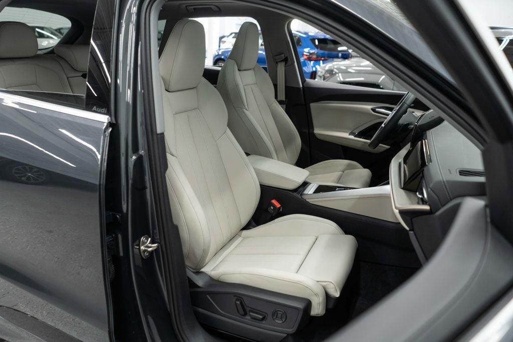 Used 2025 Audi Q5 Premium Plus AWD/4WD image 11