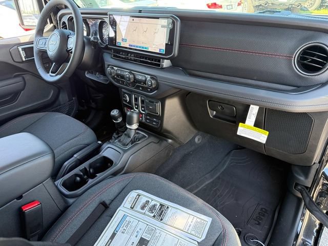 New 2025 Jeep Wrangler Rubicon AWD/4WD image 15