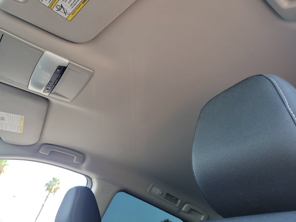 Used 2025 Nissan Pathfinder S FWD image 18