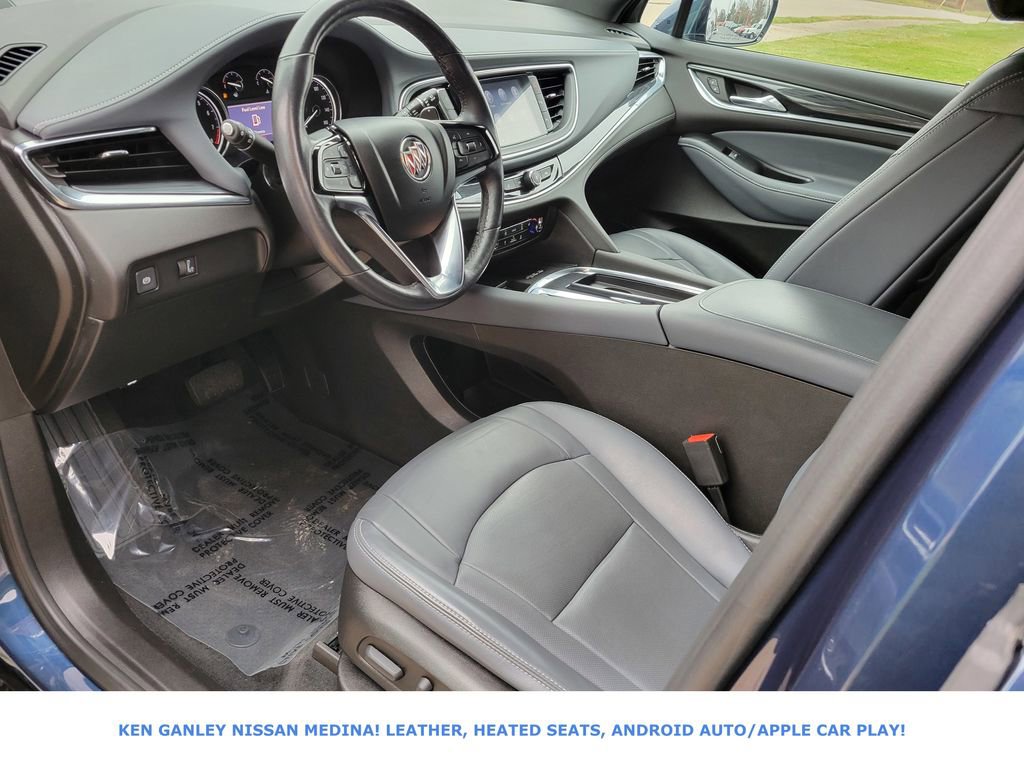 Used 2023 Buick Enclave Essence image 25