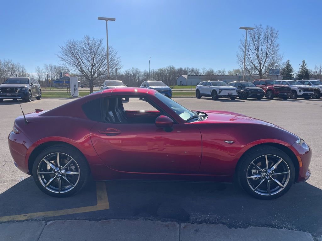Used 2022 MAZDA MX-5 Miata RF Grand Touring RWD image 4