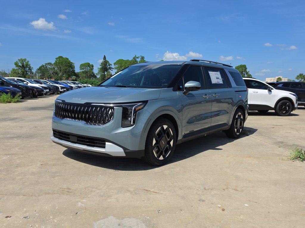 New 2027 Kia Carnival EX FWD image 4