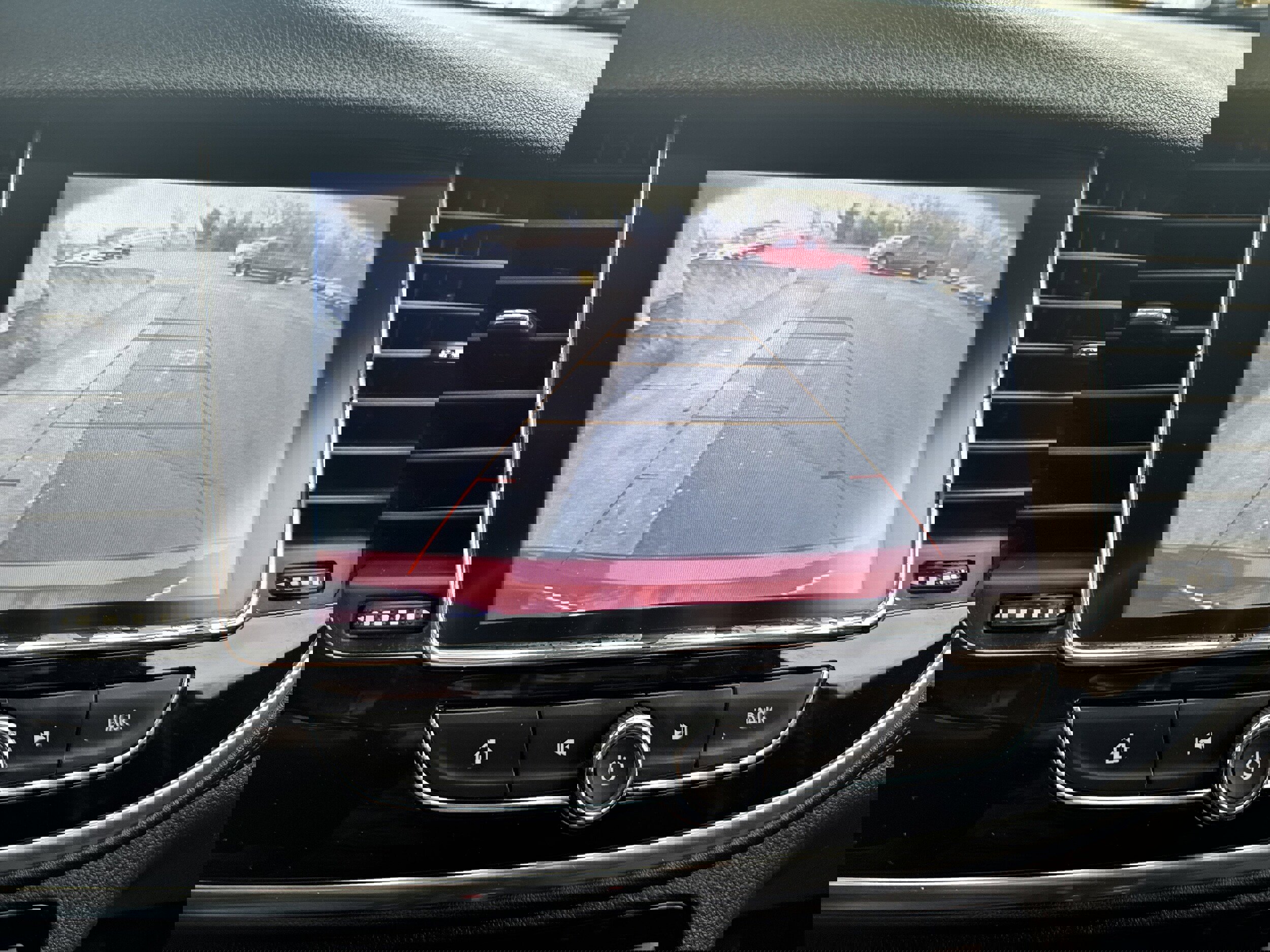 Used 2020 Buick Encore Sport Touring w/ Safety Package image 17