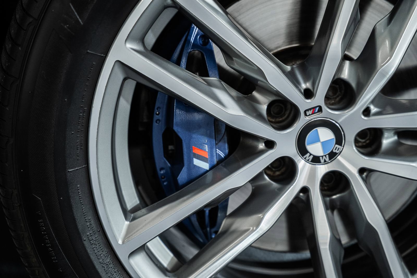 Used 2018 BMW X3 M40i image 23