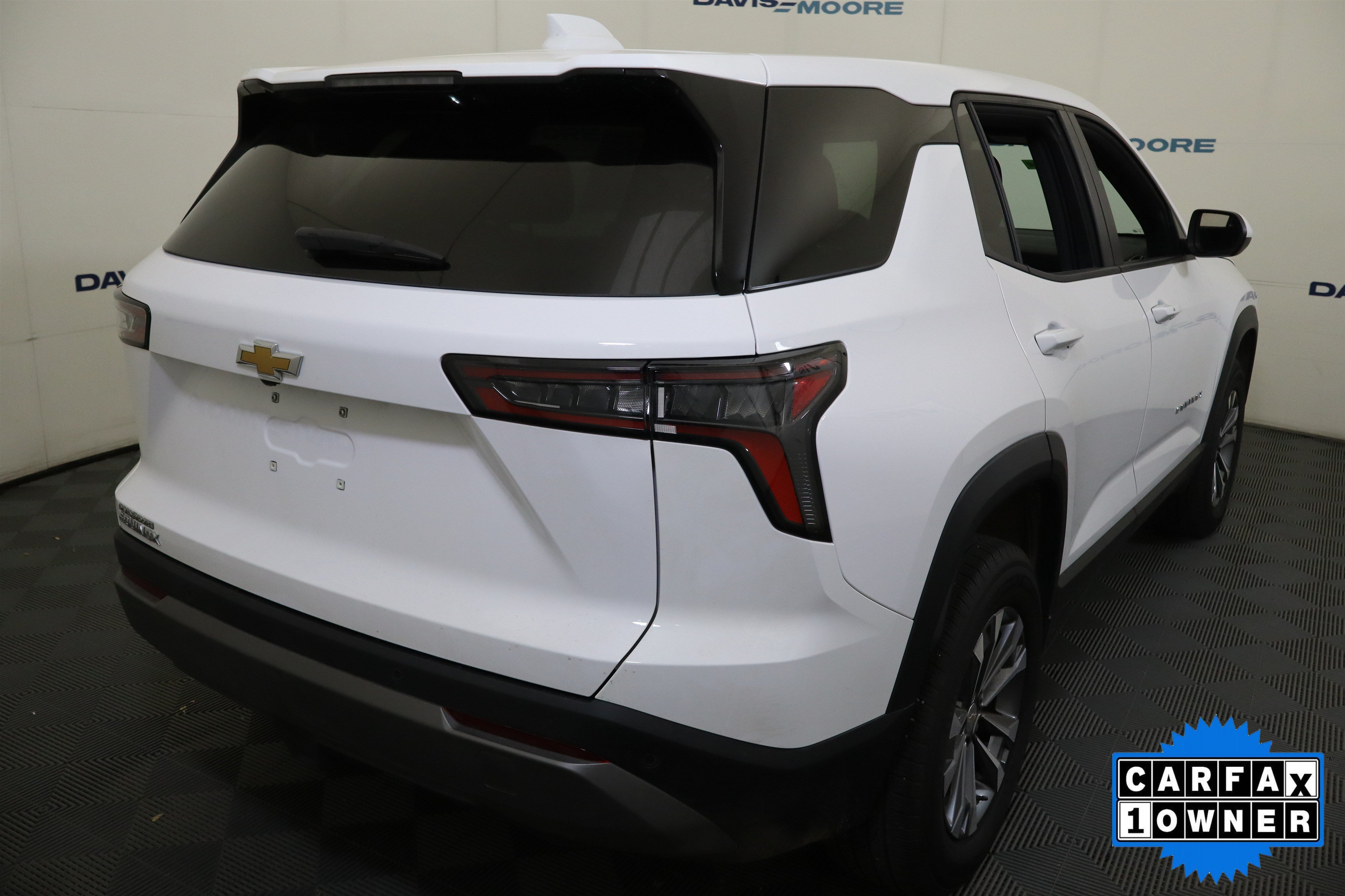 Used 2026 Chevrolet Equinox LT FWD image 6