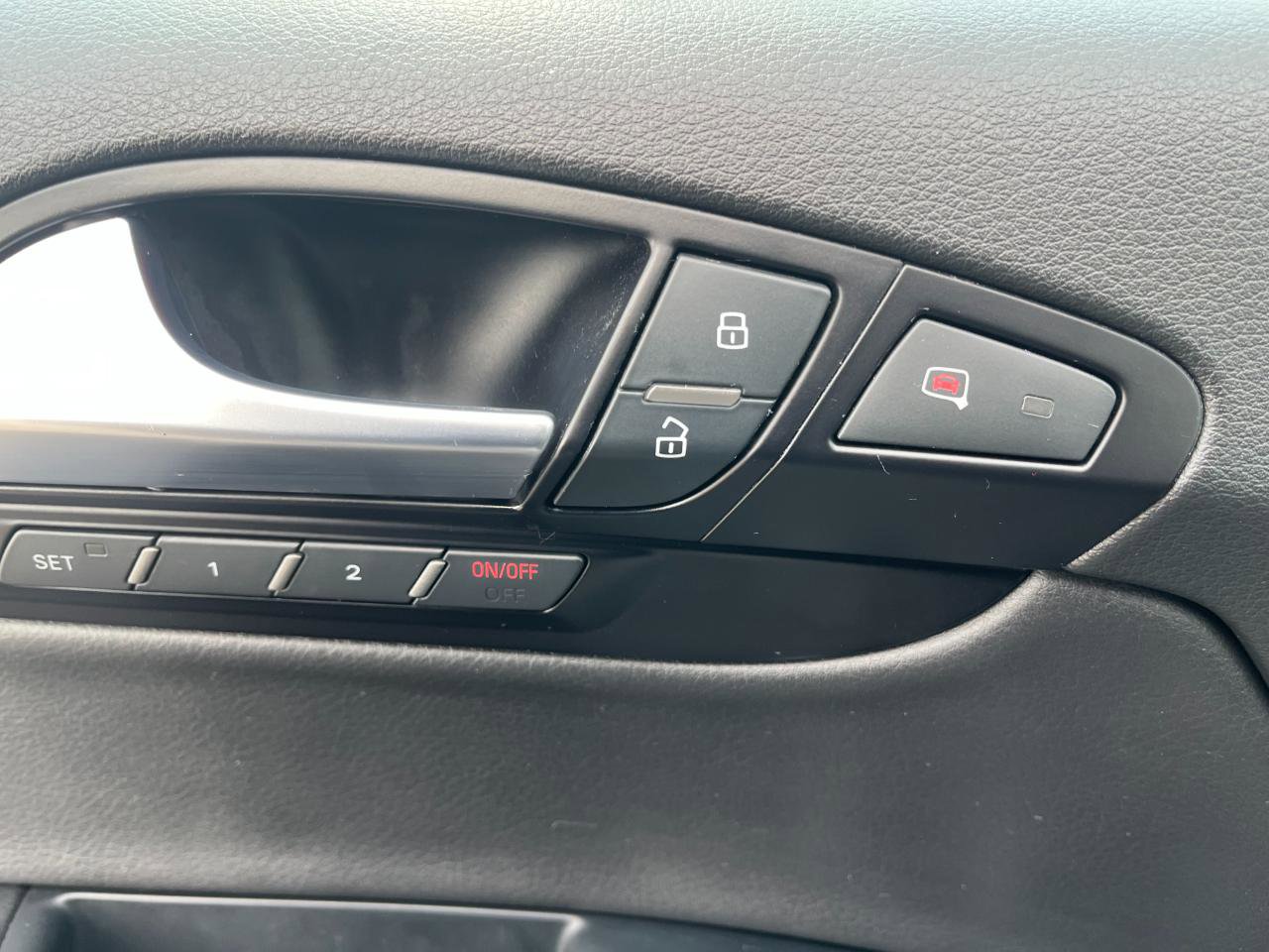 Used 2015 Audi Q7 TDI Premium Plus w/ Premium Plus Package image 25