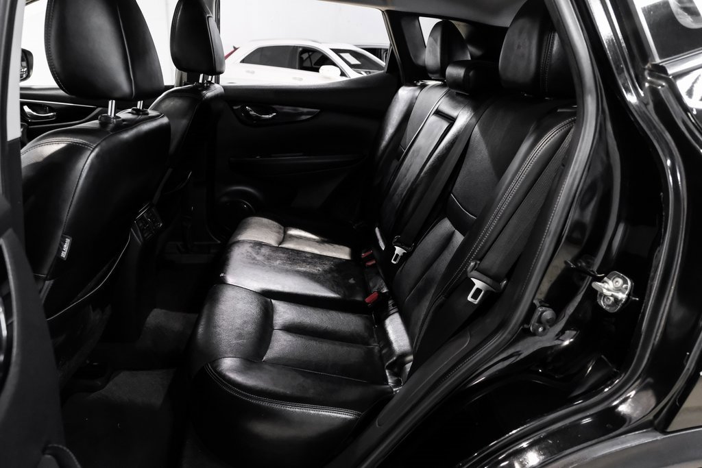 Used 2019 Nissan Rogue Sport SL w/ Premium Package image 44