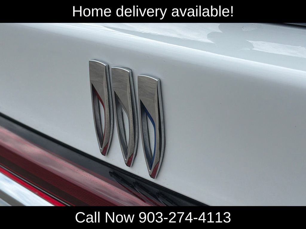 Used 2025 Buick Enclave Preferred AWD/4WD image 10