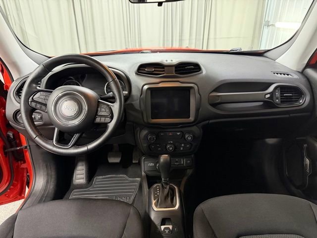 Used 2020 Jeep Renegade Altitude w/ UConnect 8.4 Nav Group AWD/4WD image 12