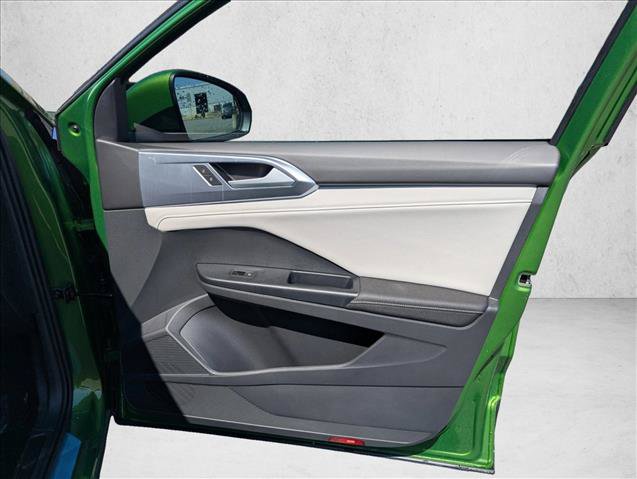 New 2026 Volkswagen Taos SE AWD/4WD image 25