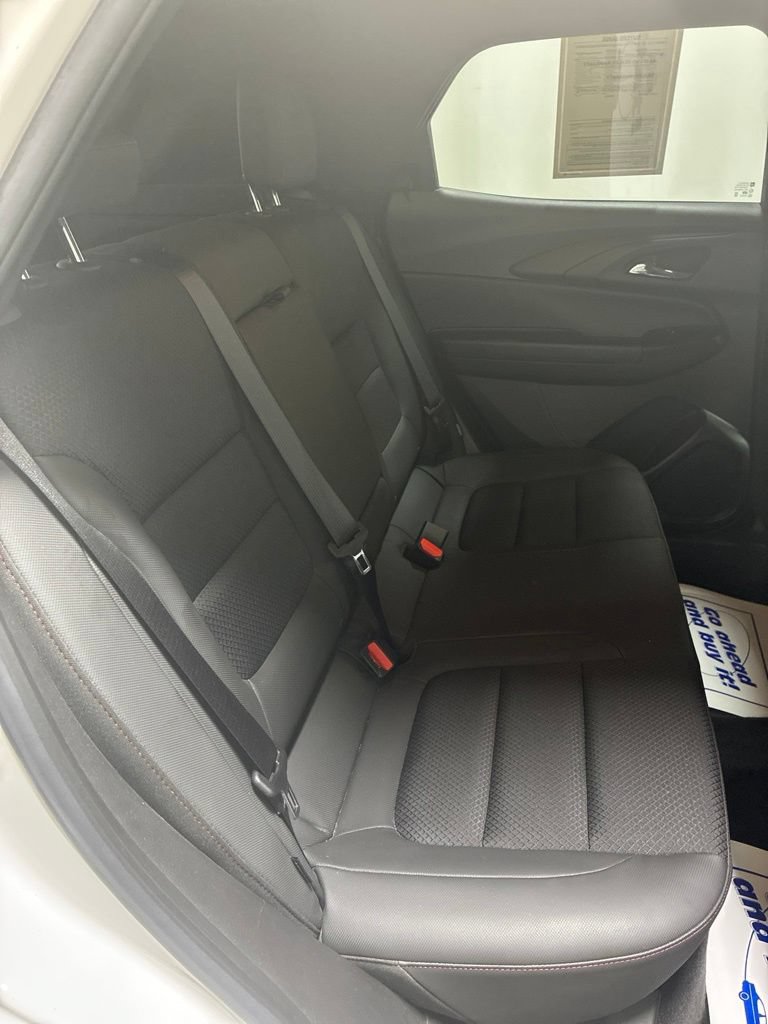 Used 2023 Chevrolet TrailBlazer RS AWD/4WD image 25