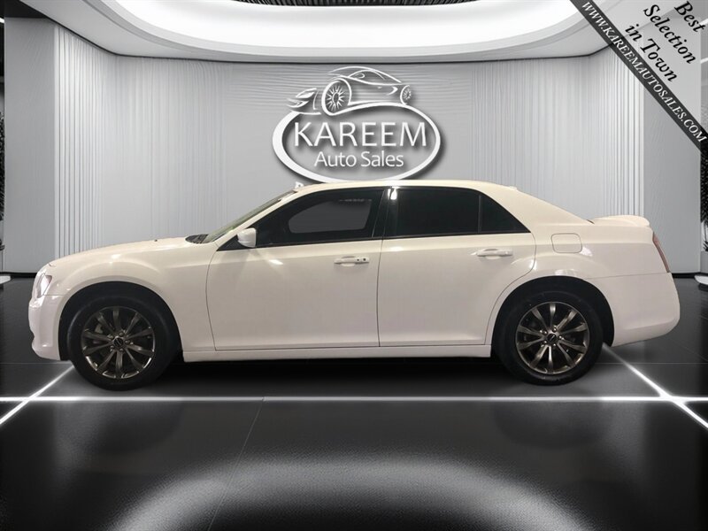 Used 2014 Chrysler 300 S AWD/4WD image 8
