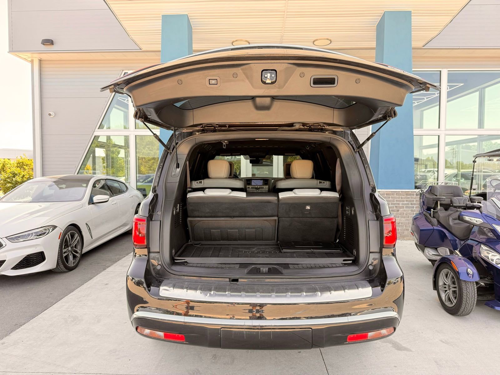 Used 2019 INFINITI QX80 Limited w/ All-Season Package AWD/4WD image 57