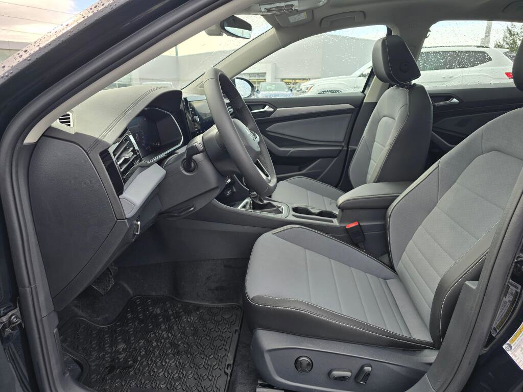 New 2026 Volkswagen Jetta SE image 19