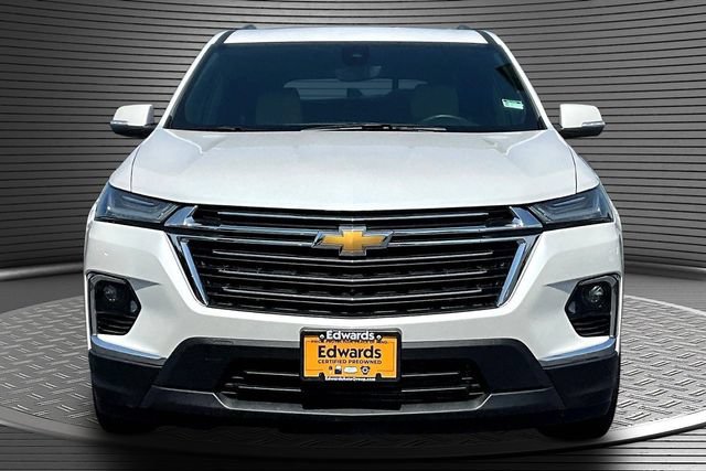 Used 2023 Chevrolet Traverse LT w/ LT Premium Package AWD/4WD image 2