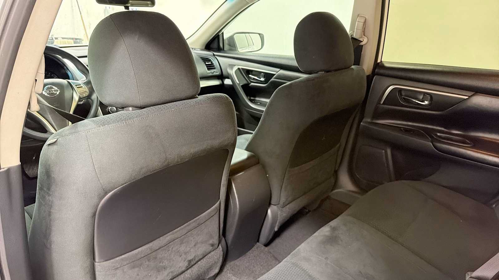 Used 2015 Nissan Altima 2.5 S w/ Power Driver Seat Package FWD image 24