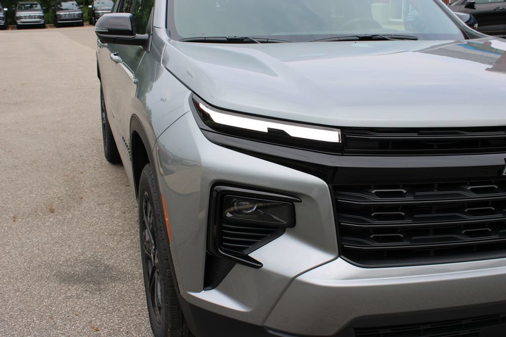 New 2027 Chevrolet Traverse LT w/ Midnight/Sport Edition AWD/4WD image 5