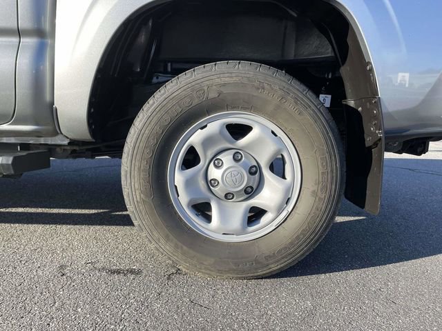 Used 2023 Toyota Tacoma SR image 9