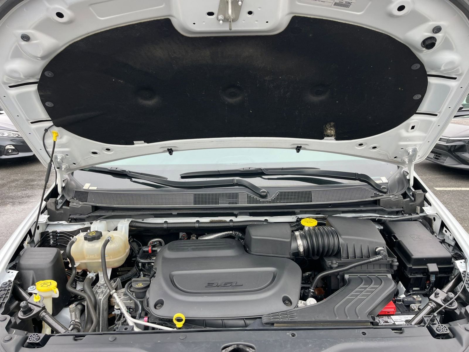 Used 2023 Chrysler Voyager LX image 34