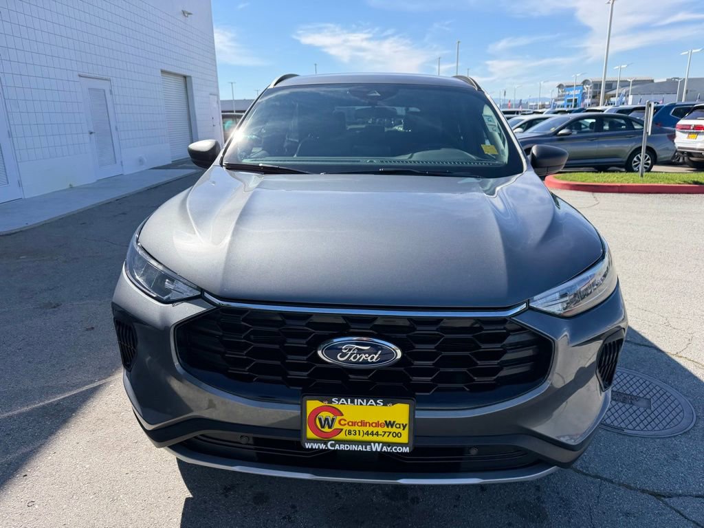 Used 2025 Ford Escape ST-Line image 9