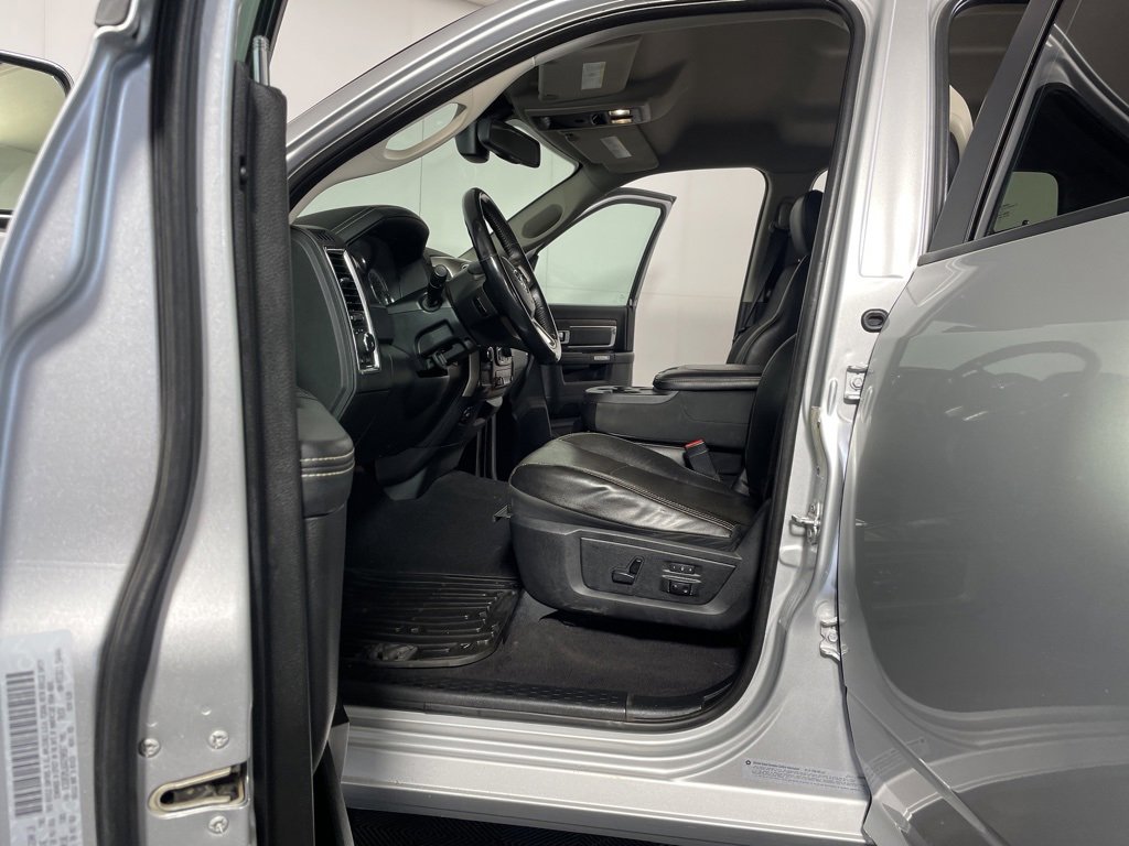 Used 2016 RAM 3500 Laramie image 16