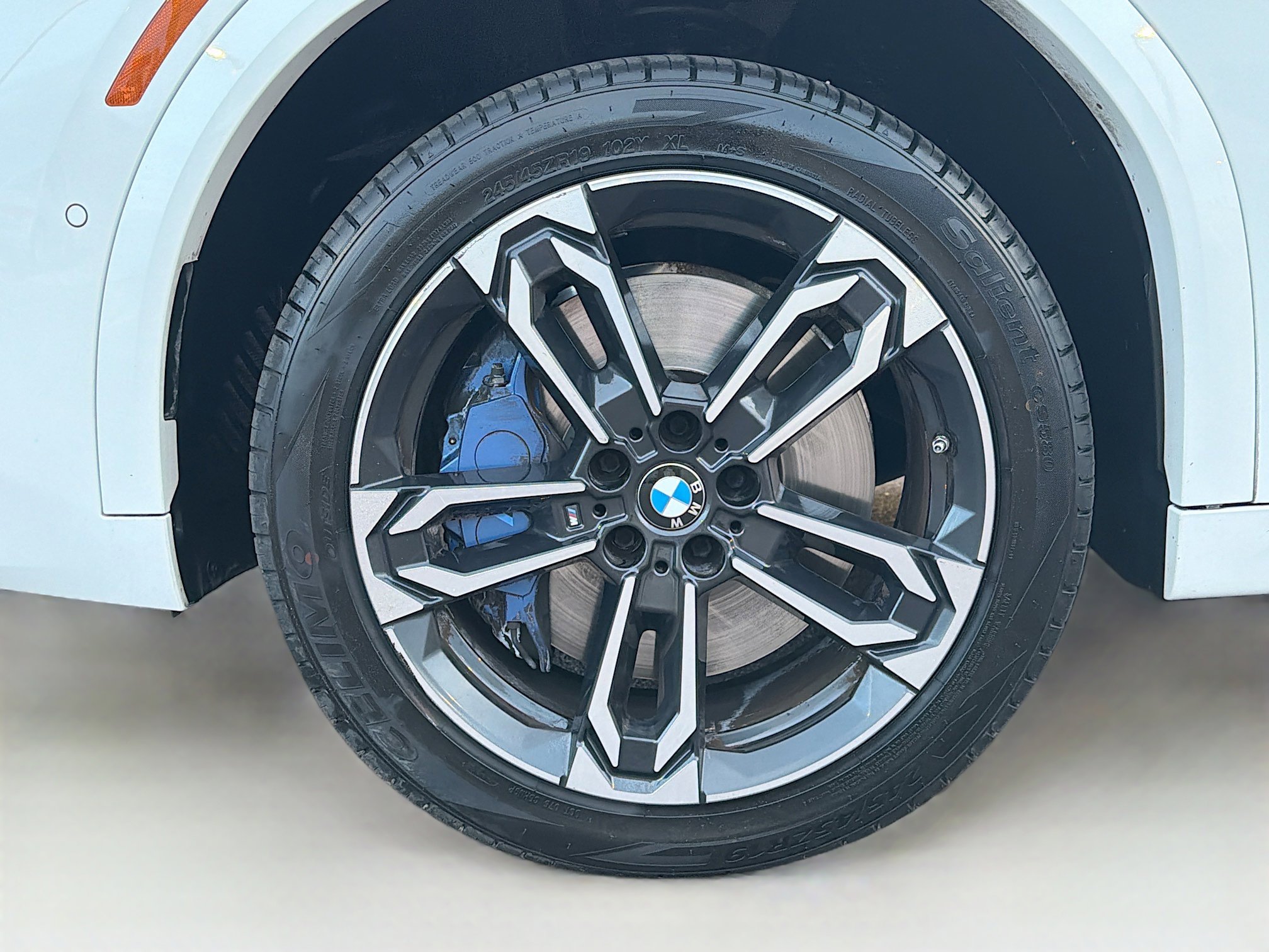 Used 2025 BMW X2 xDrive28i AWD/4WD image 11