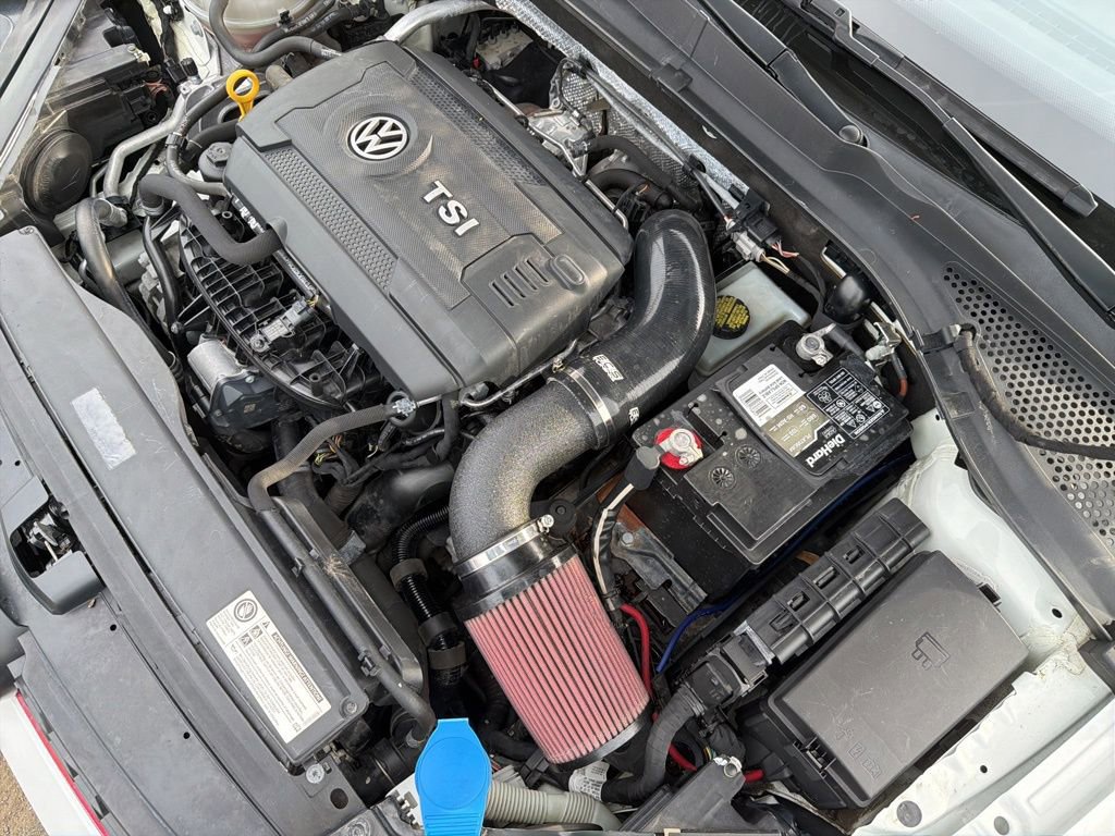 Used 2017 Volkswagen GTI SE image 35