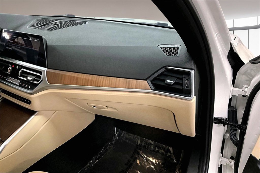 Used 2019 BMW 330i Sedan w/ Driving Assistance Package image 24