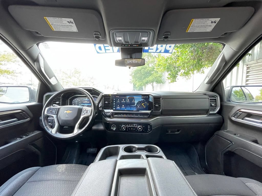 Used 2024 Chevrolet Silverado 1500 LT AWD/4WD image 28